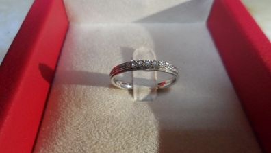 18ct White Gold Diamond Ring