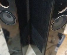Speakers with subwofer
