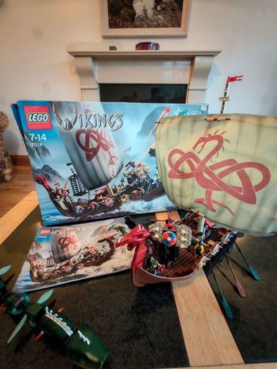 LEGO 2005 Viking Ship and Snake
