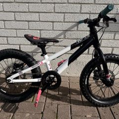 Commencal Ranones 16 kids bike
