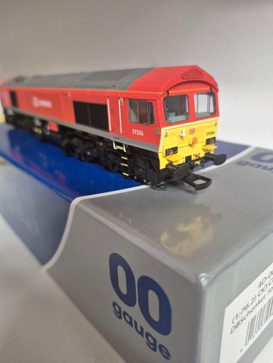 Dapol model railway Class 59 loco