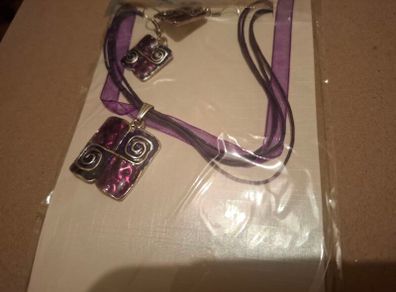 Purple Necklace and earrings set