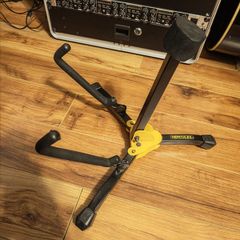 Hercules Guitar Stand