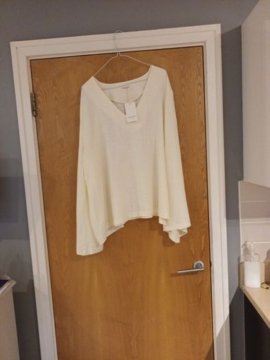 Shein Leisure Soft & Comfy  Top.  S. XL - 18.  B.N.W.T.