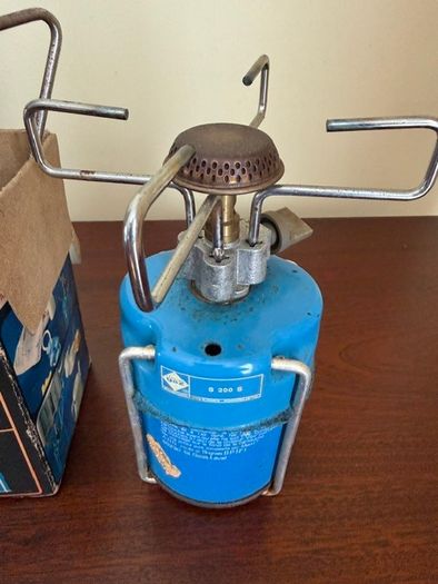 Gas stove