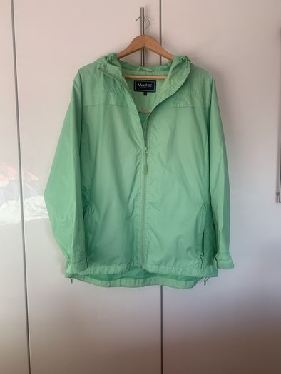 Ladies Raincoat coat. Size 18