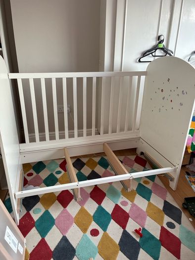 Free Ikea cot