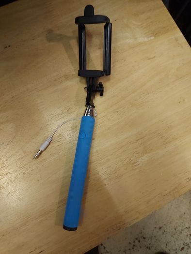 Extendable Selfie Stick Blue