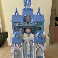 Disney Frozen 2 Fold n Go Castle