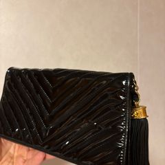 chanel vintage 24k Gold Plated Chevron Patent clutch