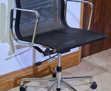 Replica Charles Eames Mesh Office Chairs