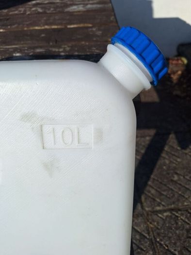 10 ltr water tank/container.