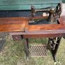 Vintage singer sewing machine Image 2