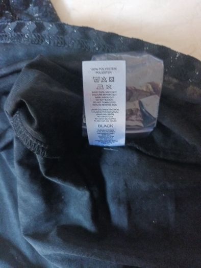 Gallery Black   Sleevless Top  S.M. 12-14.   B.N.W.T