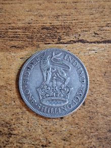 Great Britain UK 1932, One Shilling, George V, Silver Coin - free standard postage