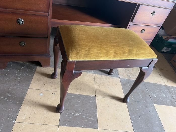 traditional English-style mahogany furniture, this twin-pedestal dressing table, five drawer chest of drawers to match and dressing table stool
