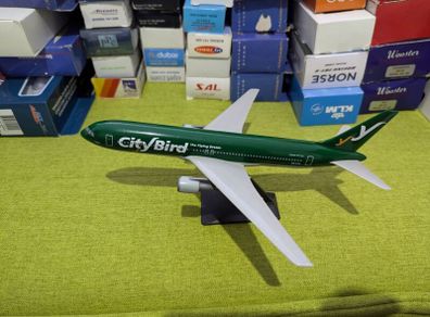 City Bird 1:200 scale model airplane, Boeing 767-300 aircraft