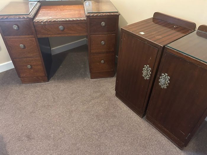 Double bed, bed side lockers & dressing table