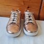Clarks nallie Rose gold size 6D eu 39 leather Zip and lace closure In excellent condition Image 2
