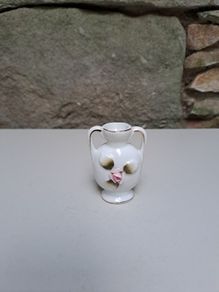 Miniature Vase pink flower