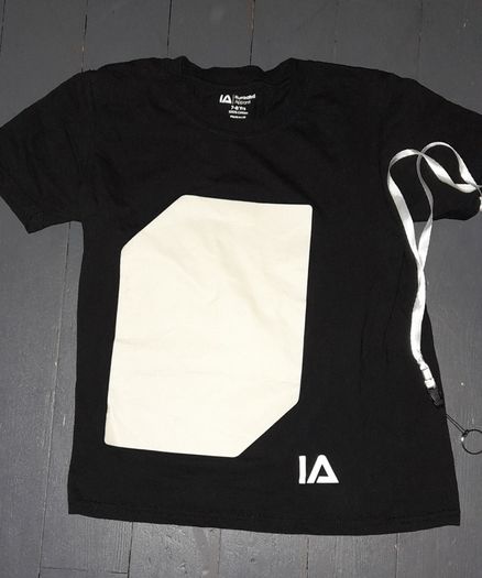 Interactive glow in the dark t shirt 7-8