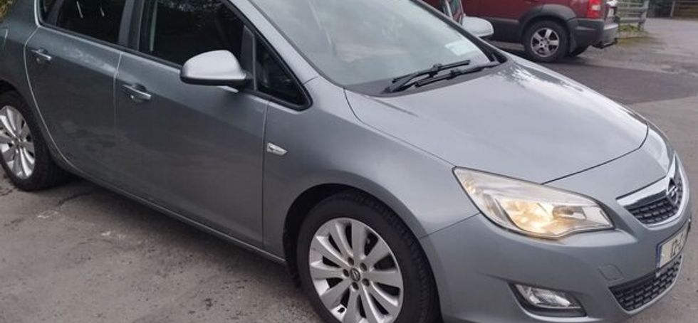 Opel Astra 2012