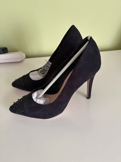 Ladies Carvela High Heels