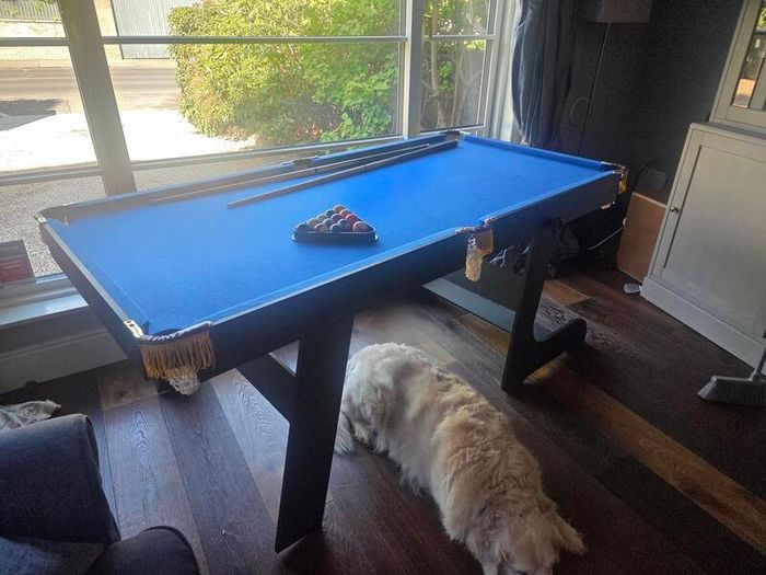 6 foot Pool Table