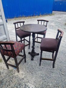 pub table & chairs
