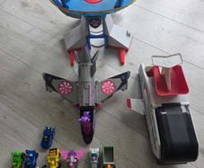 Paw Patrol Bundle :Tower Vehicles and Figures