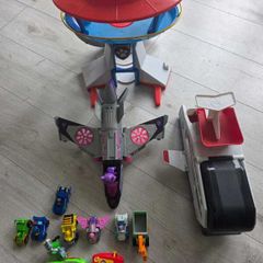 Paw Patrol Bundle :Tower Vehicles and Figures