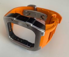 Premium stainless steel & rubber Apple Watch 44/45mm case & strap