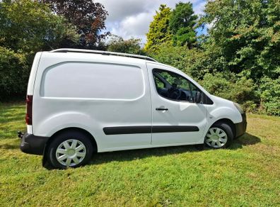 162 Peugeot partner
