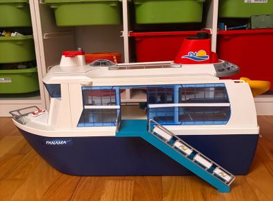 Play Mobil Cruise Ship + accessories