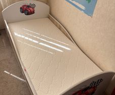 Toddler bed with drawer and mattress