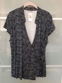 Crossover top UK 20 BNWT