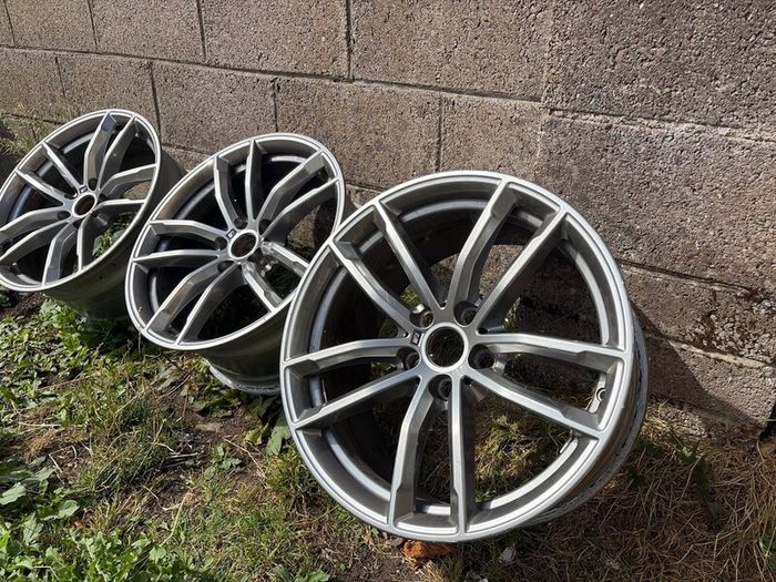 3 BMW alloys 18inch