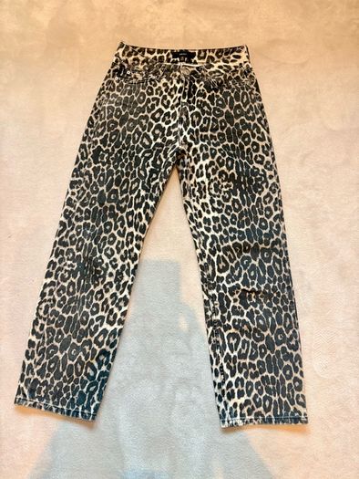 Leopard jeans