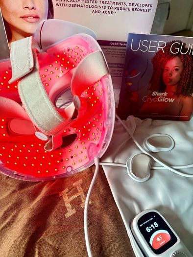 Barely used Shark CryoGlow Under-Eye cooling & LED Mask