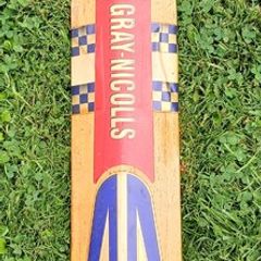 Gray Nicholls Sabre 500 cricket bat Needs new handle grip, otherwise in good condition  Sold as seen in photos