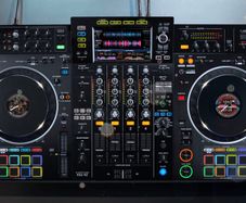 Pioneer XDJ-XZ. (Relisted, be fast)