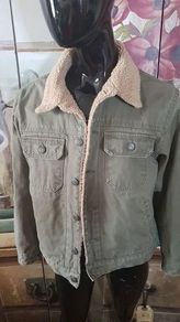 Gap Kids Sherpa lined Trucker Jacket Size L/ Age 10-12