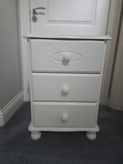 Bedframe and lockers