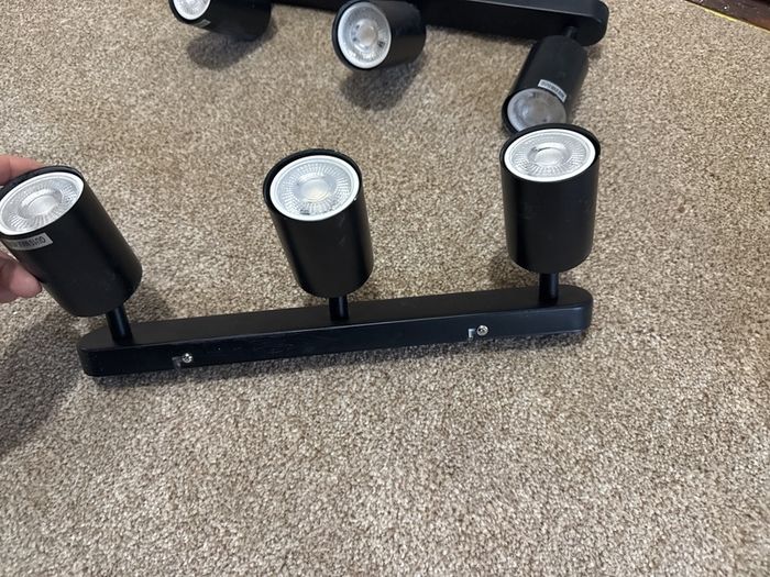 Adjustable ceiling spotlight