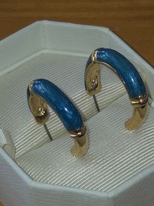 1980's Gold tone Hoop Earrings