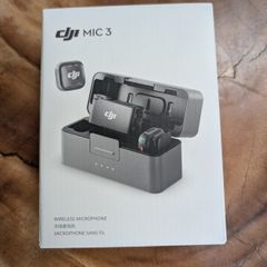 DJI Mic 3 wireless microphone kit, 2 mics, boxed