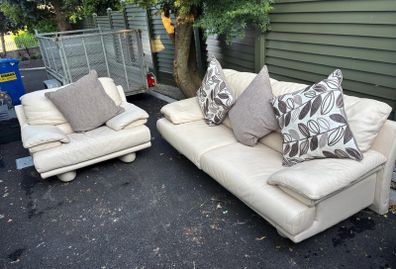 cream leather suite