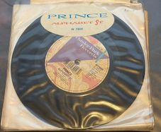PRINCE Alphabet Street 1988 Limited Edition 7 Inch Vinyl W7900