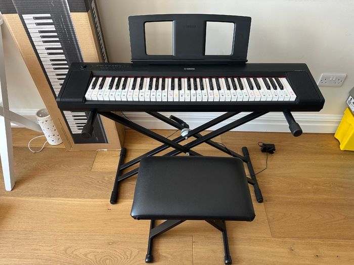 Yamaha Piaggero NP15 Black Keyboard, X-stand and stool
