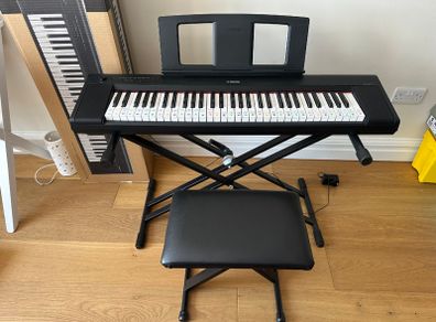 Yamaha Piaggero NP15 Black Keyboard, X-stand and stool
